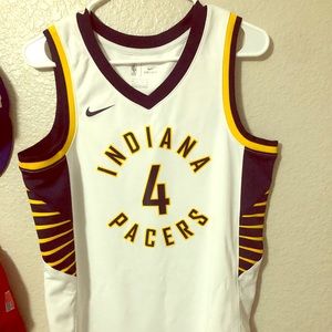Victor Oladipo Jersey with signature on the back